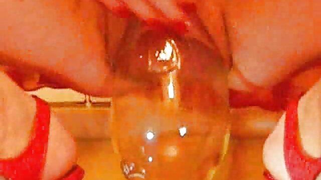 پستان بزرگ, همسر در مرحله فیلم سینمای سکسی جدید پدر 4